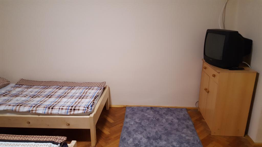 M&M Apartman Tiszafüred Exteriör bild