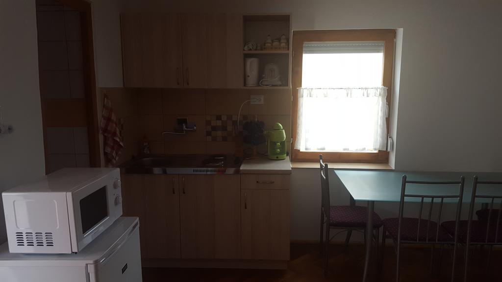 M&M Apartman Tiszafüred Exteriör bild